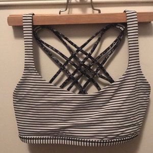 Lululemon sports bra